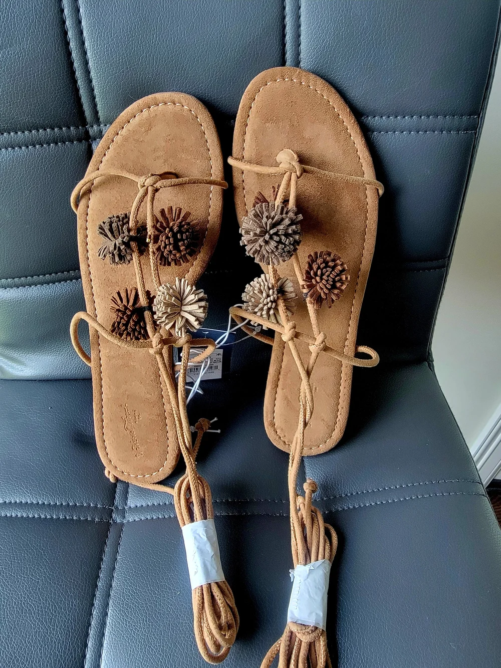 Women's Dawn Sandals  Memory Foam  - Universal Thread Taupe Sz 6.5 & 8.5 ($38)